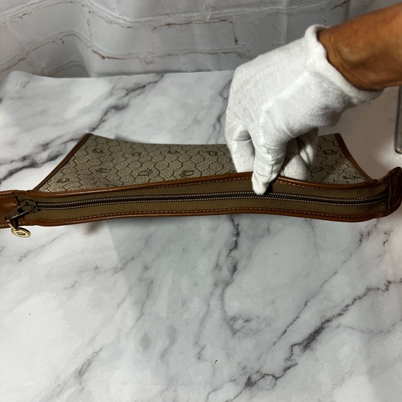 GUC Dior PVC Honeycomb Clutch Bag - Picture 5 of 8